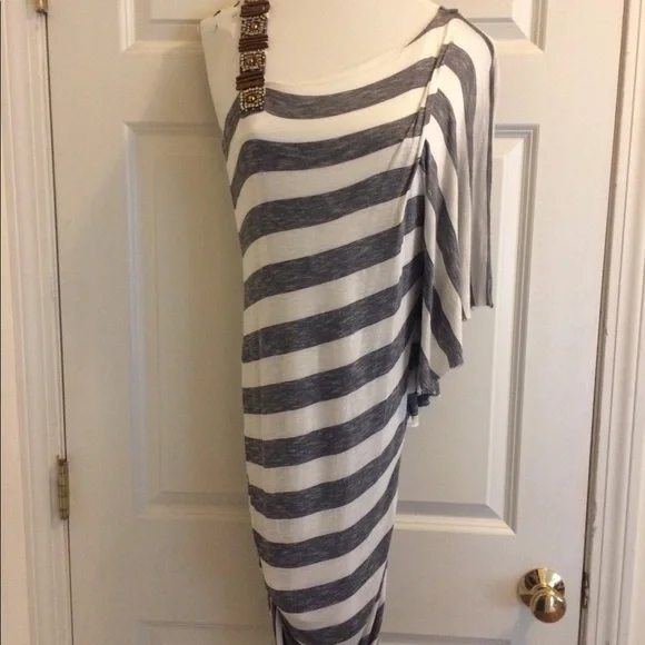 Bebe Striped Sheath Dress - Picture 4 of 6